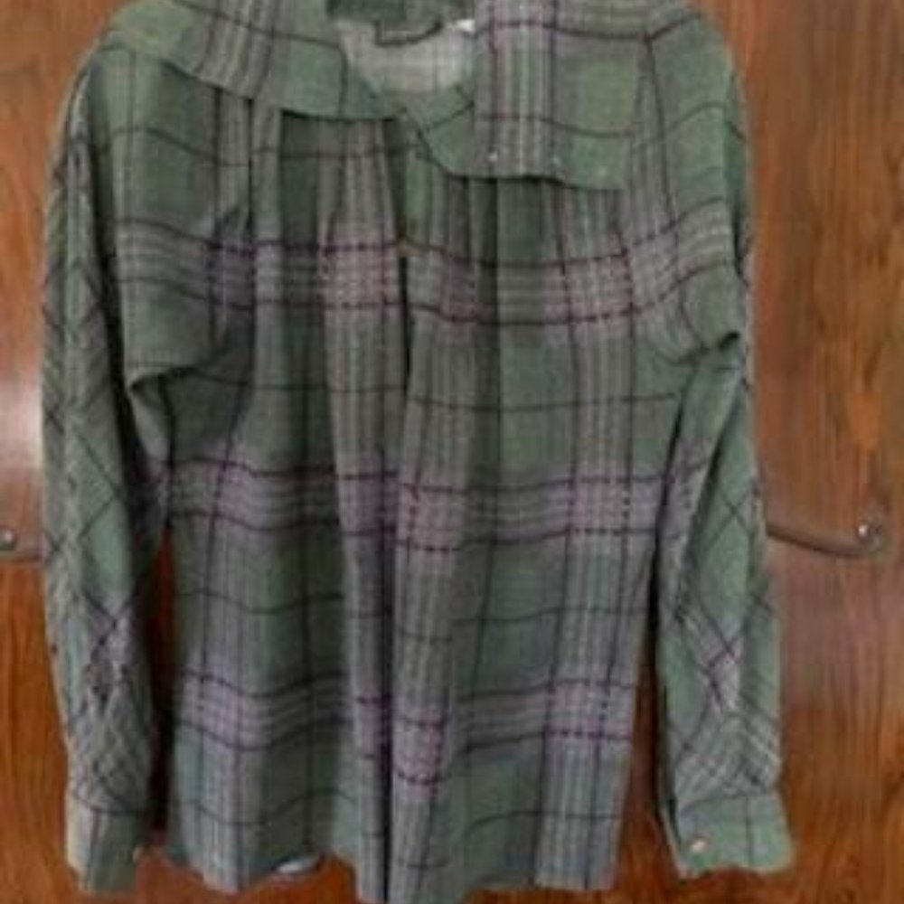 Levante size 6 blouse;